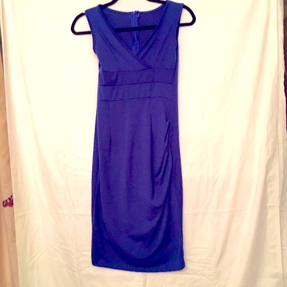 Bodycon Dress in Navy Blue. Size Small.  Sexy fans form fitting.  NWOT - Picture 4 of 8